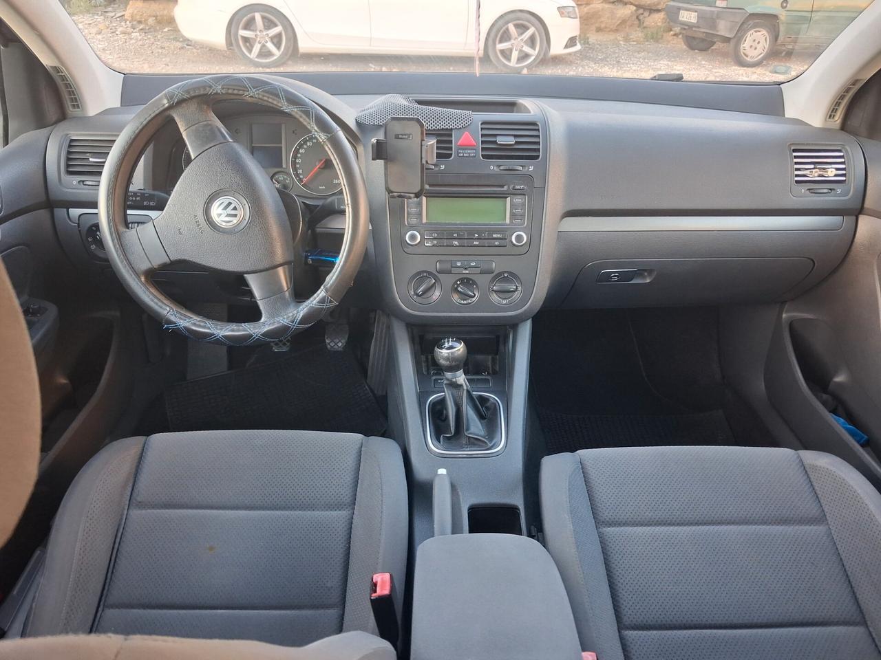 Volkswagen Golf 1.6 16V FSI 5p. Comfortline