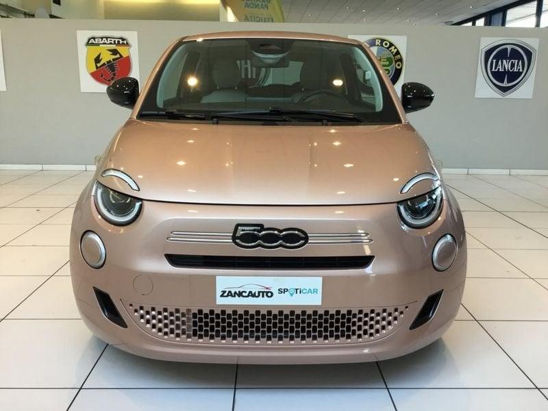 FIAT 500 Hybrid Hybrid Icon MY26 PACK STYLE