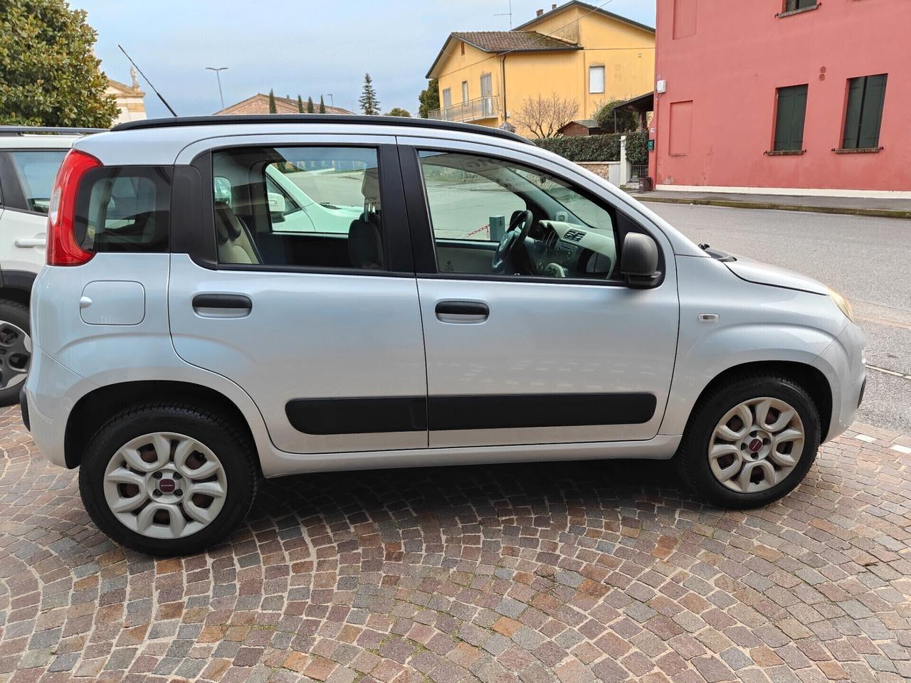 Fiat Panda 0.9 TwinAir Turbo Natural Power Lounge