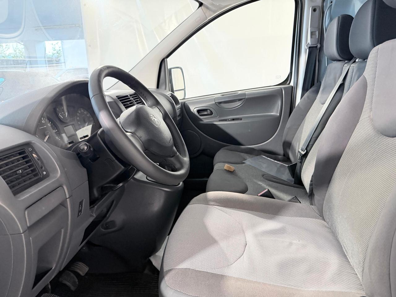 Peugeot Expert 2.0 HDi 125CV COIBENTAZIONE INTERNA 3POSTI