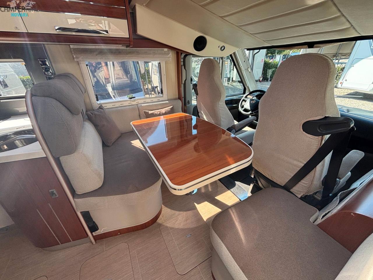 MOBILVETTA K.YACHT 85 TEKNO LINE - Motorhome con letti gemelli ed ampio garage