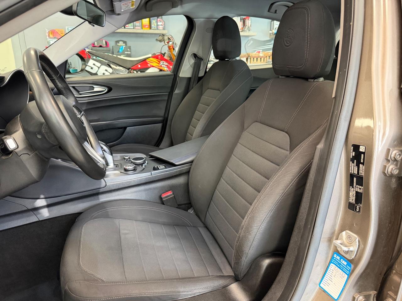 Alfa Romeo Giulia 2.2 Turbodiesel 180 CV Business Sport