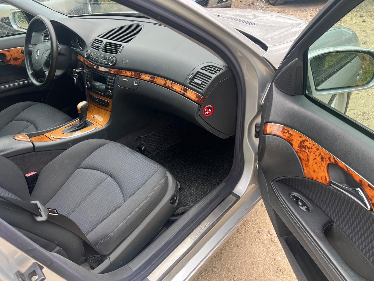 Mercedes-benz E 240 GPL Elegance