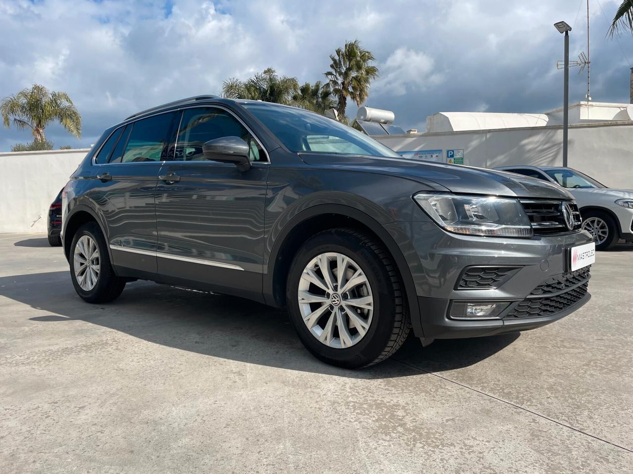 Volkswagen Tiguan 2.0 TDI SCR DSG Business BlueMotion Technology