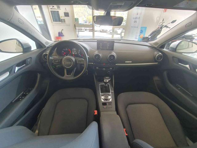 AUDI A3 1.6 TDI 115cv Xenon