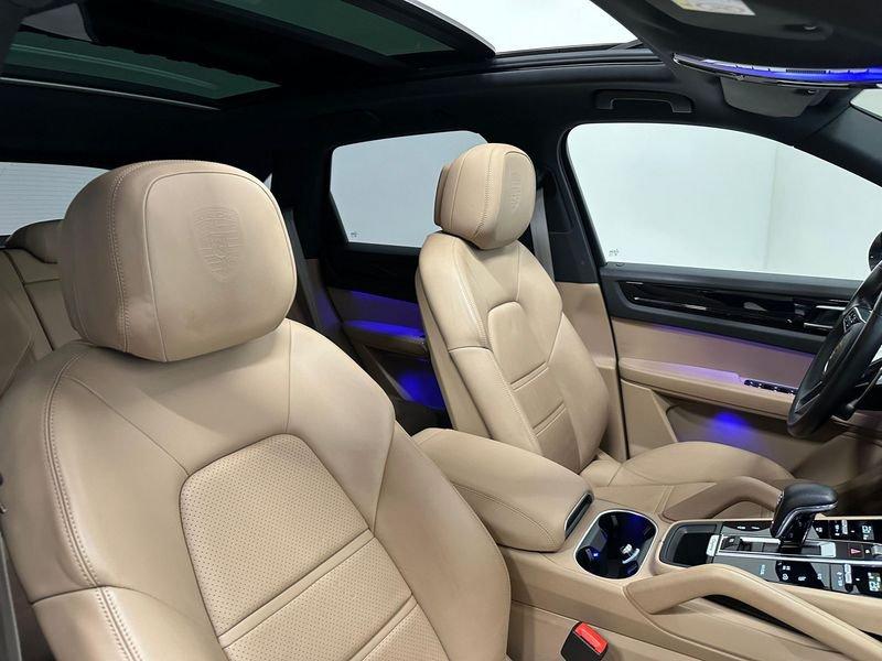 Porsche Cayenne Cayenne 3.0 V6 E-Hybrid Platinum Edition