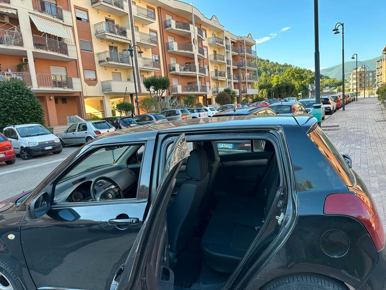 Suzuki Swift 1.3 DDiS 5p. 12 MESI DI GARANZIA