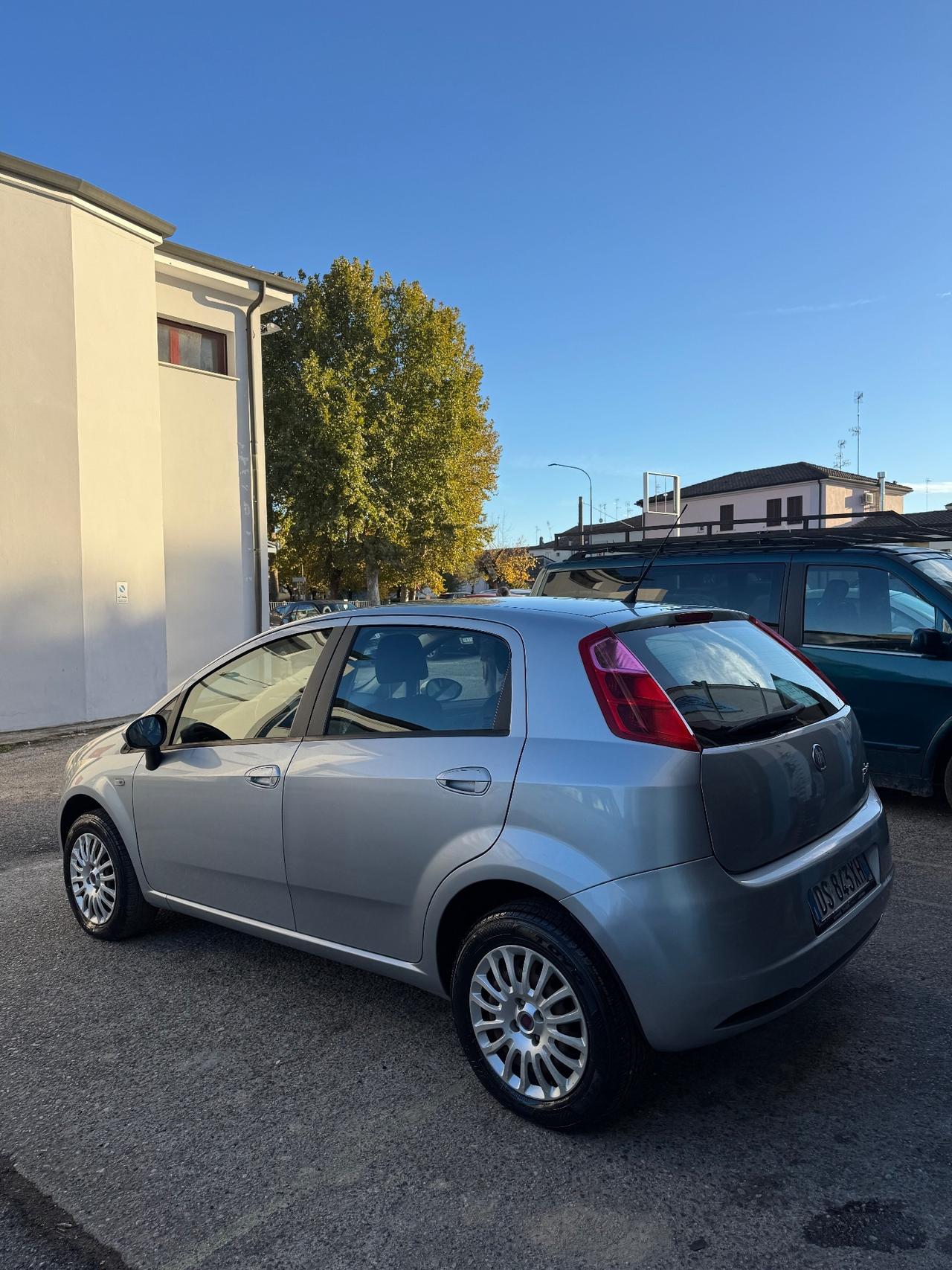 Fiat Grande Punto 1.4 5 porte Dynamic Natural Power