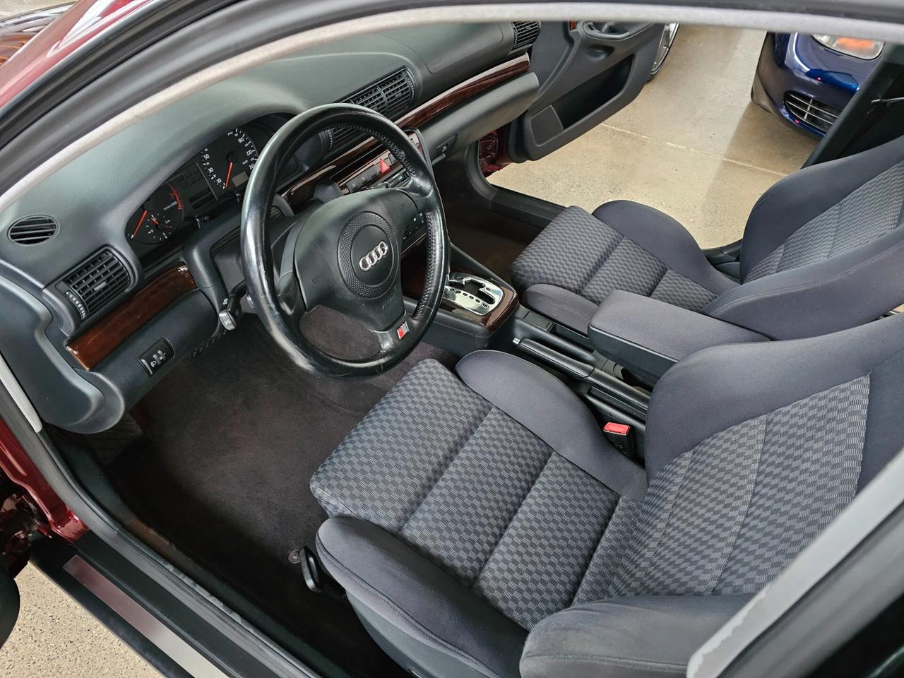 Audi A4 1.8 T 20V cat Ambiente