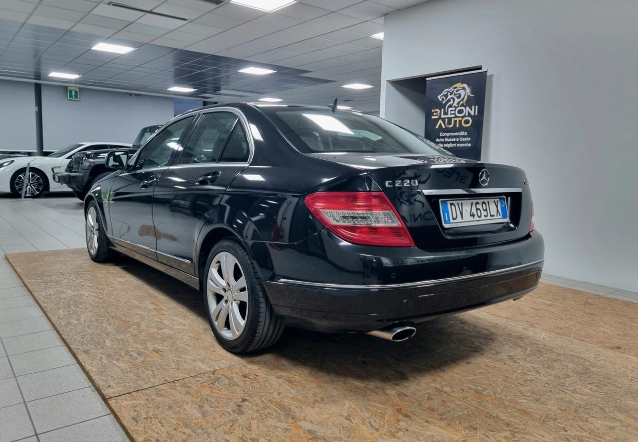 MERCEDES-BENZ C 220 CDI 170 CV AVANTGARDE AMG