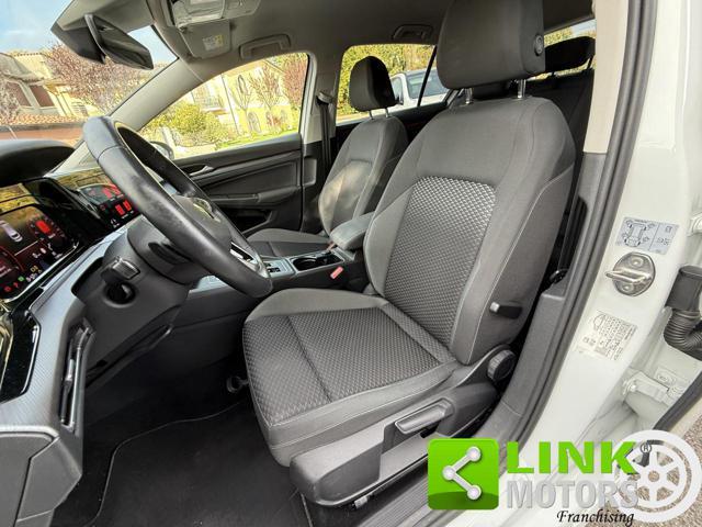 VOLKSWAGEN Golf 8 ACTIVE