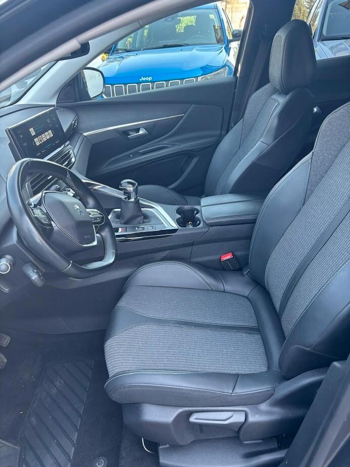 Peugeot 3008 BlueHDi 130 S&S Allure Pack