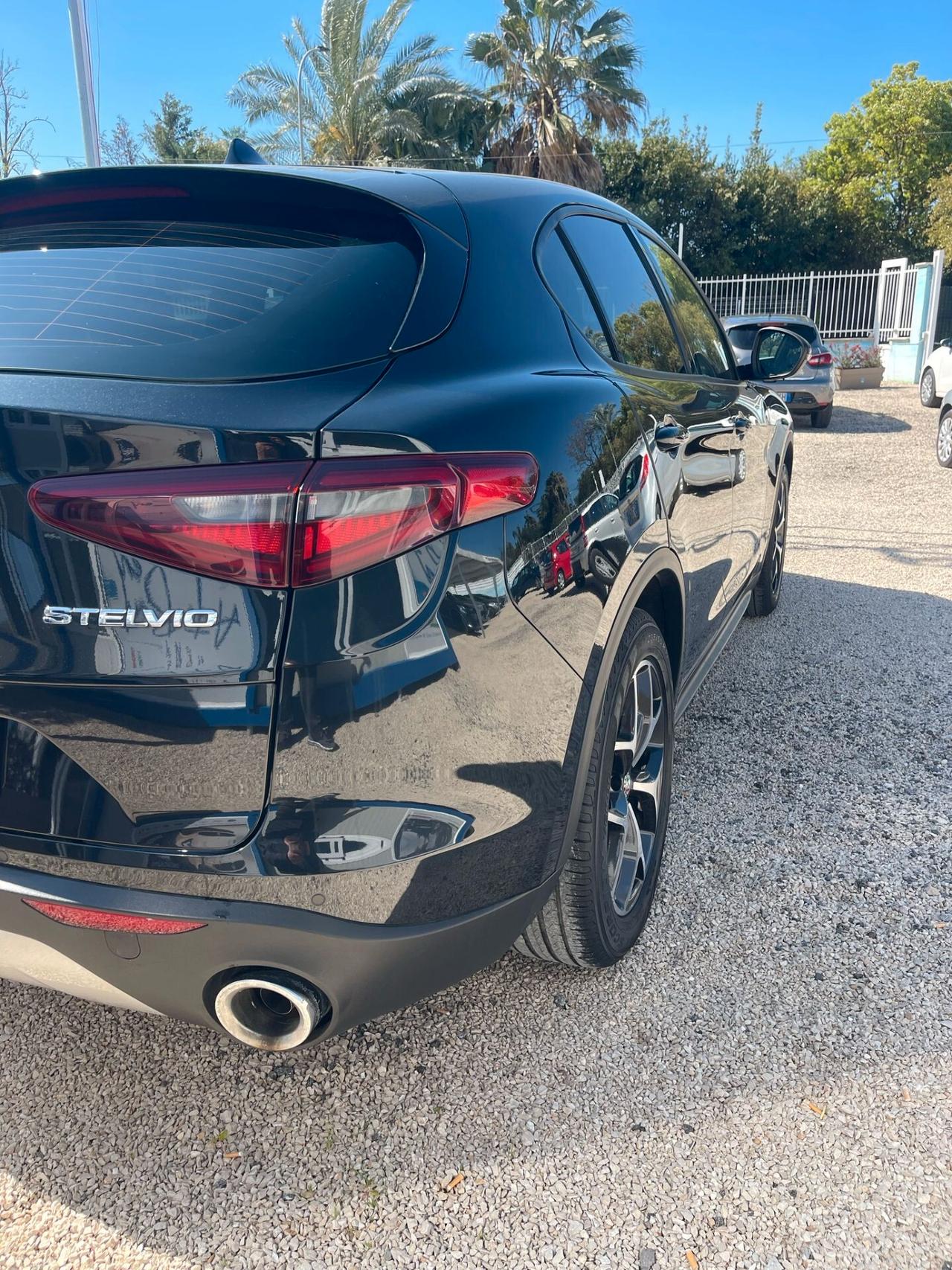 Alfa Romeo Stelvio 2.2 Turbodiesel 190 CV AT8 RWD Executive