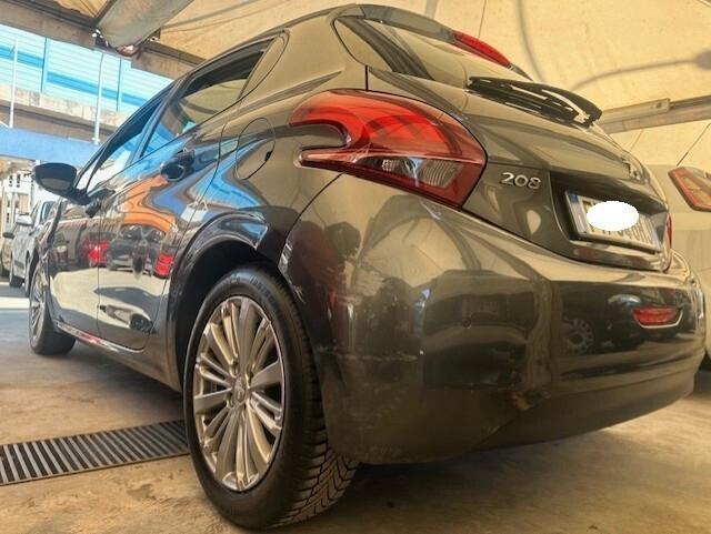 PEUGEOT 208 11/2017 1,2