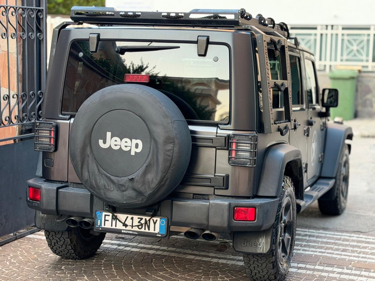 Jeep Wrangler Unlimited 2.8 CRD DPF Rubicon Auto AUTOCARRO N1