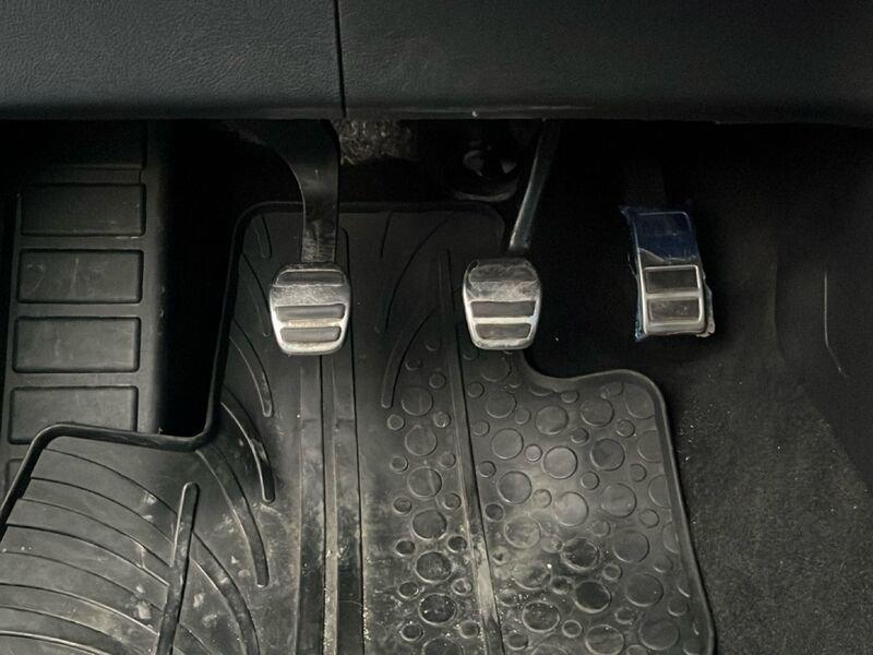 Ford Kuga 3ª serie 2.0 EcoBlue Hybrid 150 CV 2WD ST-Line