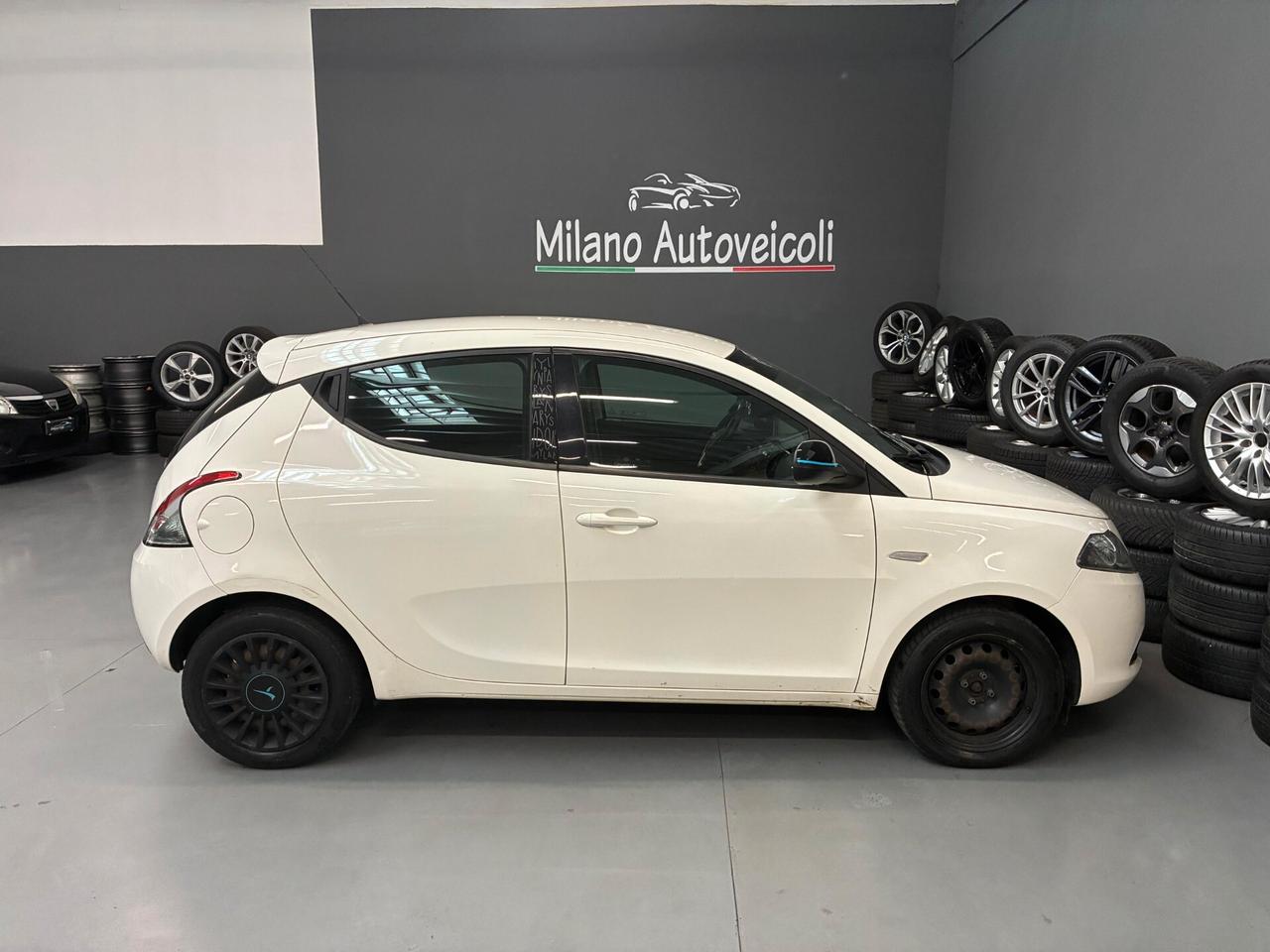 Lancia Ypsilon 1.2 69 CV 5 porte GPL Ecochic Elefantino