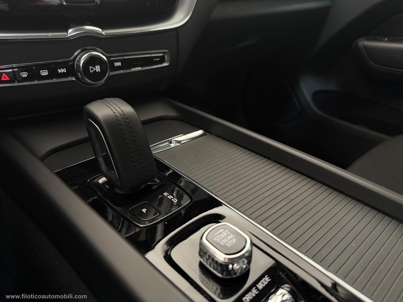 VOLVO XC60 B4 MOTORE Hybrid MY 2020 - KM 89.746