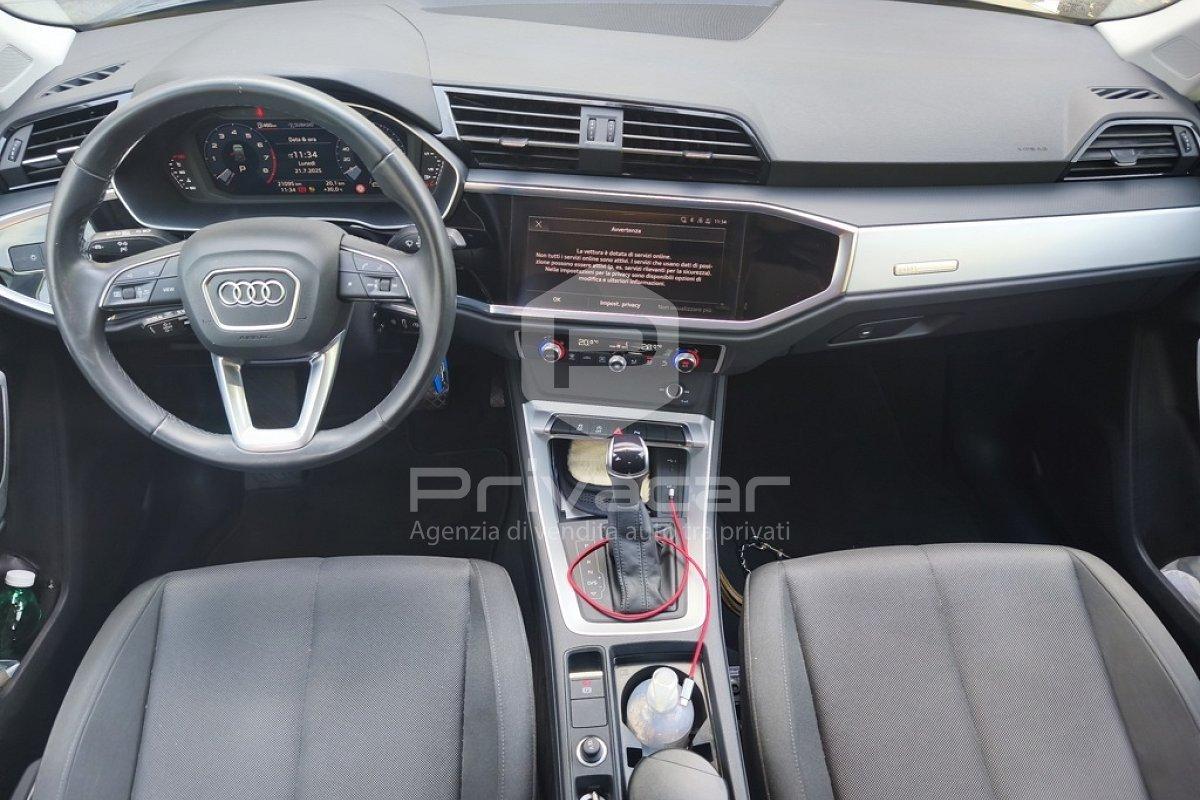 AUDI Q3 35 TFSI S tronic Business