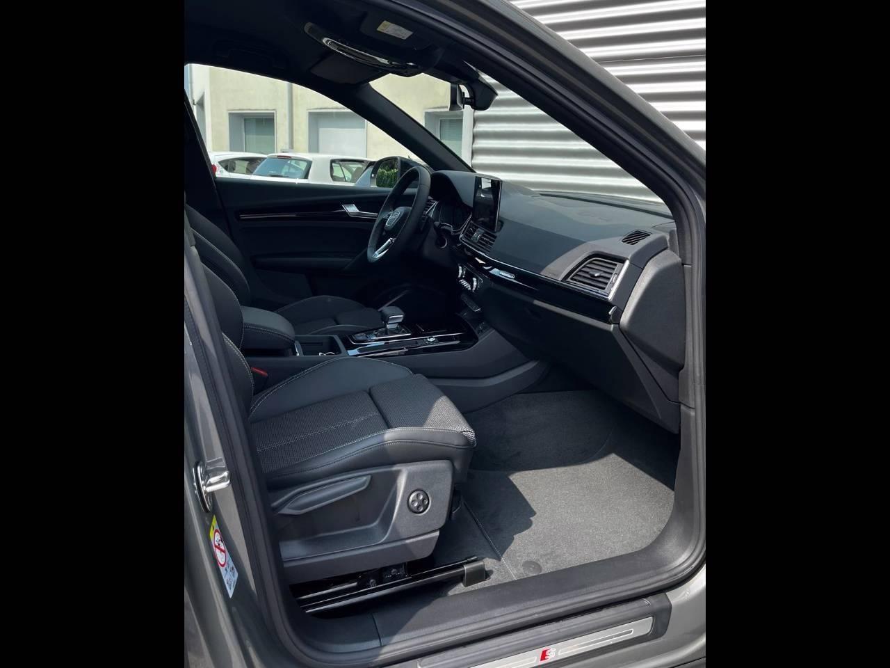 AUDI Q5 40 TDI MHEV QUATTRO S-TRONIC IDENTITY BLACK