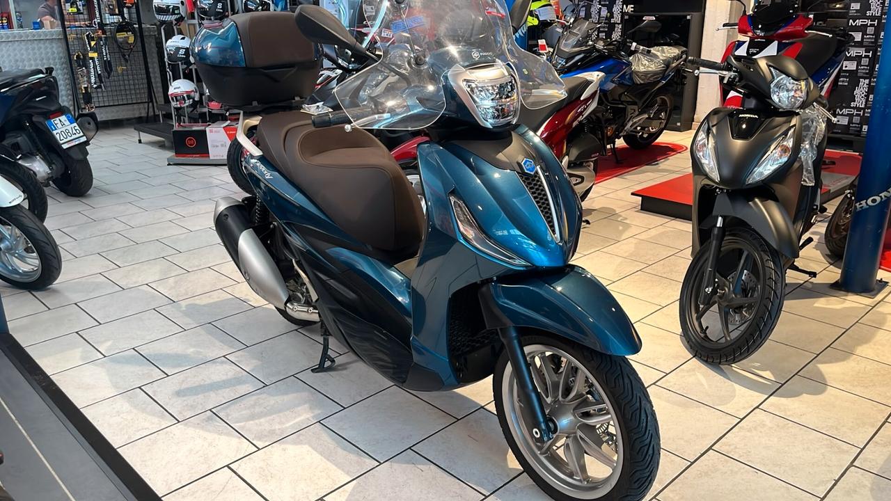 Piaggio Beverly 300