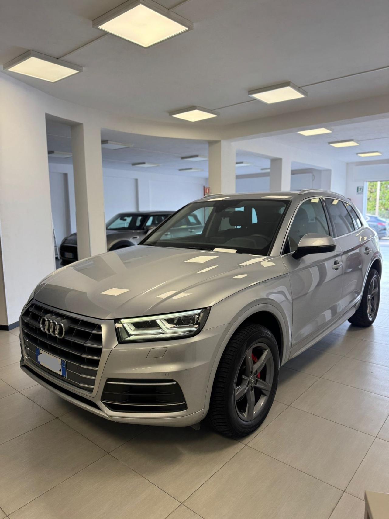 Audi Q5 40 TDI quattro S tronic Business