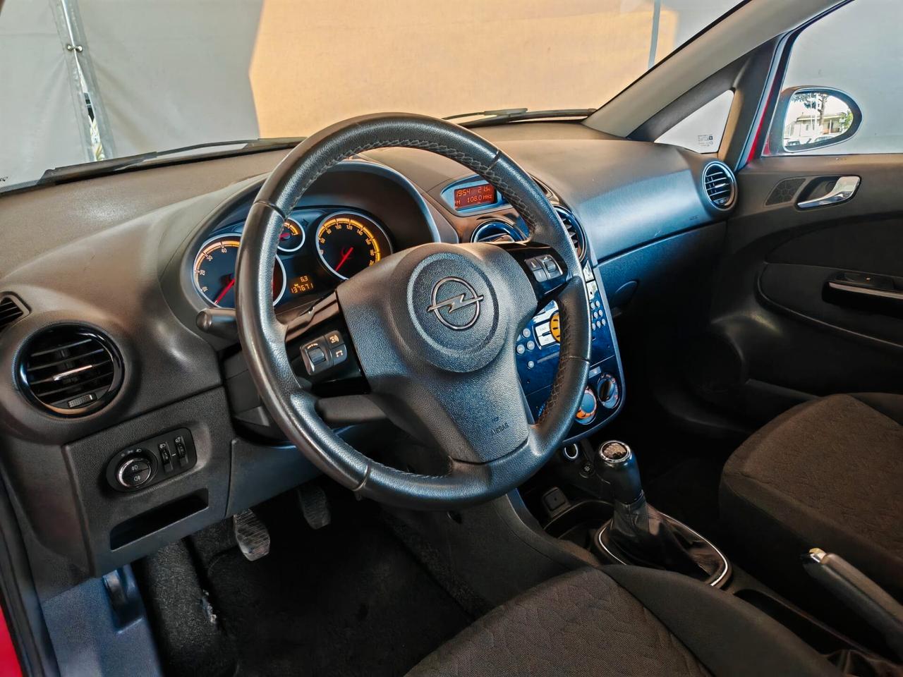 Opel Corsa 1.2 85CV 3 porte GPL-TECH b-color