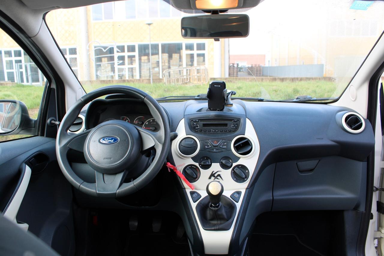Ford Ka Ka+ 1.2 8V 69CV Titanium