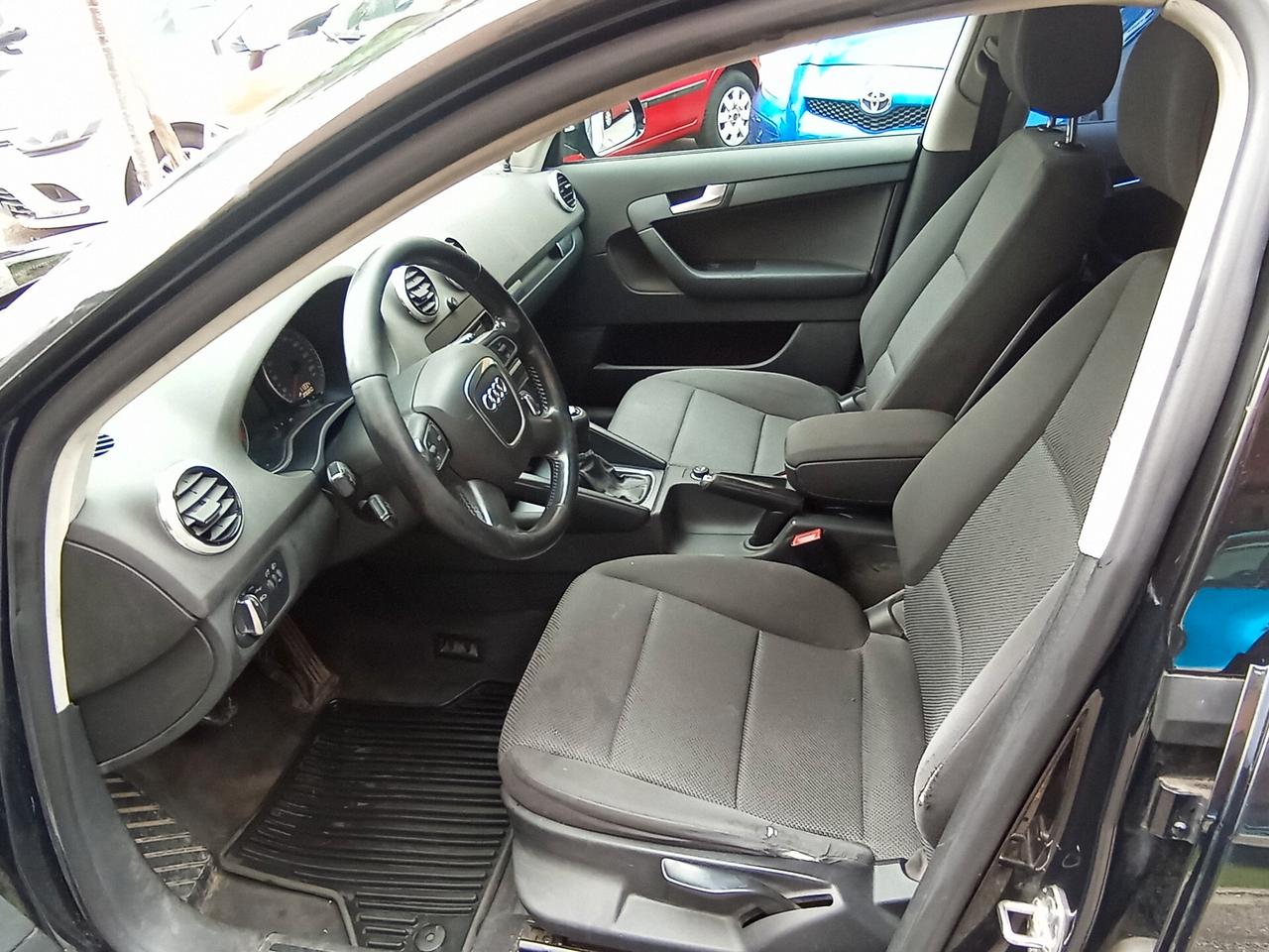 Audi A3 SPB 1.6 TDI 105 CV CR Attraction