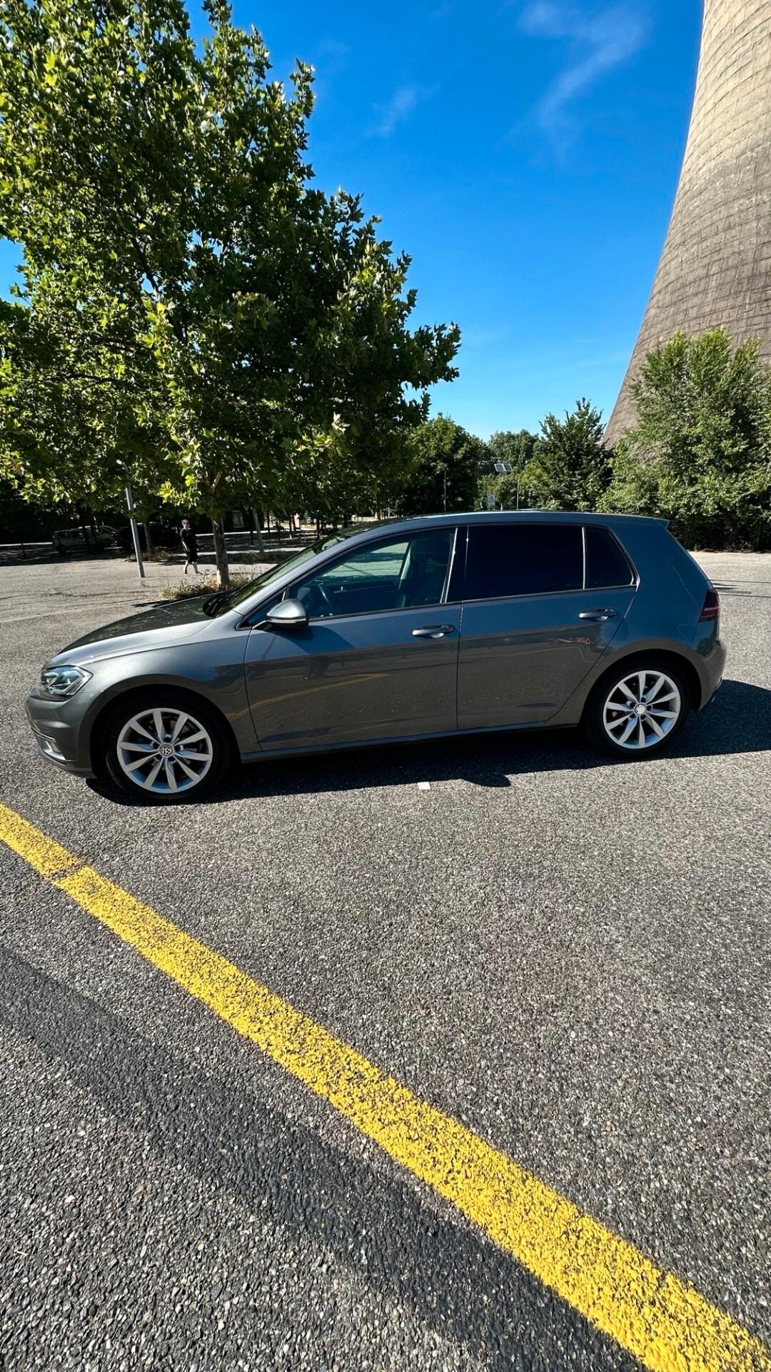 Volkswagen Golf 7.5 Restyling 1.6 TDI 115 CV, euro 6B, ok Neopatentati, Virtual Cockpit ,FULL OPTIONAL .