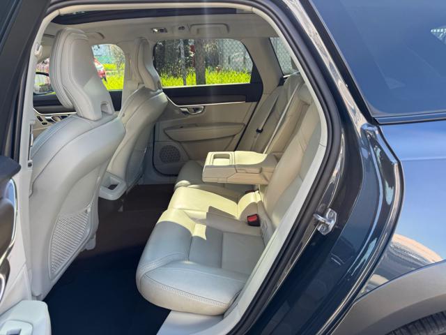 VOLVO V90 Cross Country D4 AWD Geartronic Pro 190CV