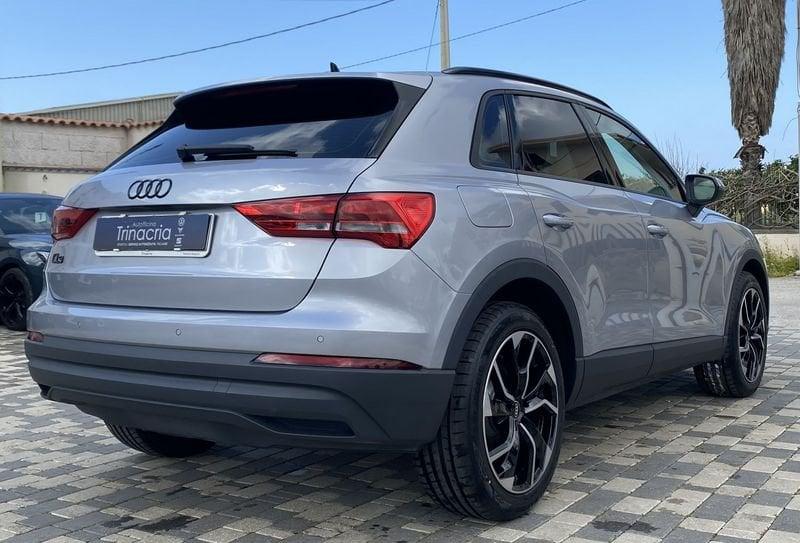 Audi Q3 Business 2.0 TDI 150CV S-Tronic 35