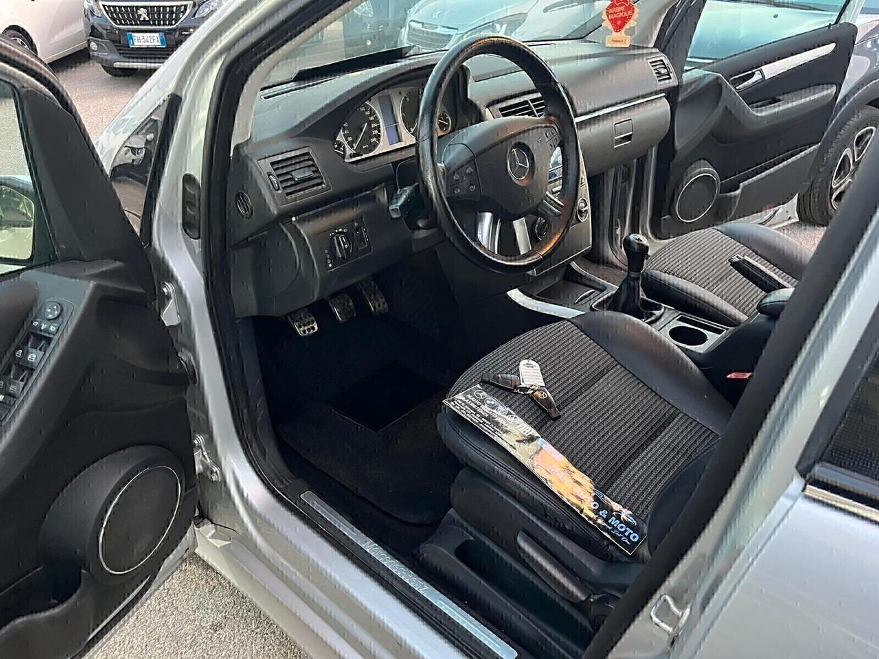 Mercedes-benz B 180 CDI 1 PROPRIETARIO (SI)