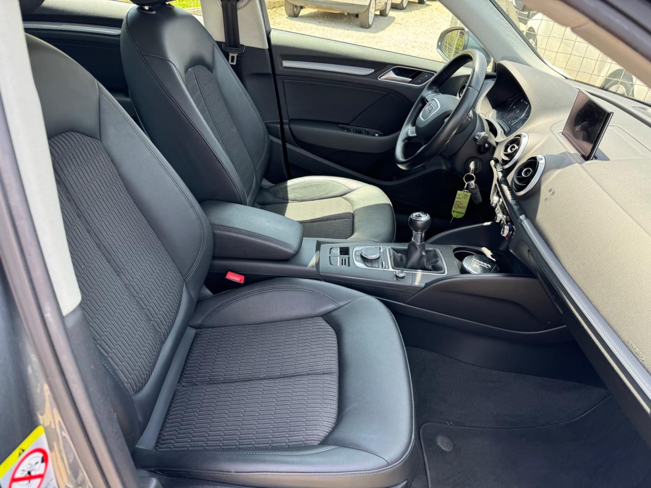 Audi A3 SPB 1.6 TDI Attraction NEOPATENTATI
