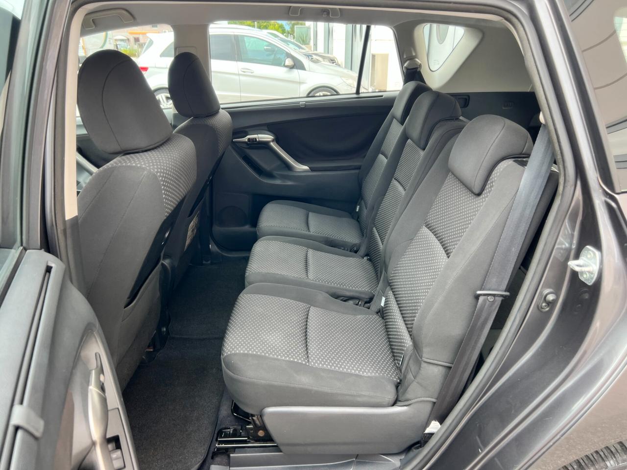 Toyota Verso 2.0 D Sol
