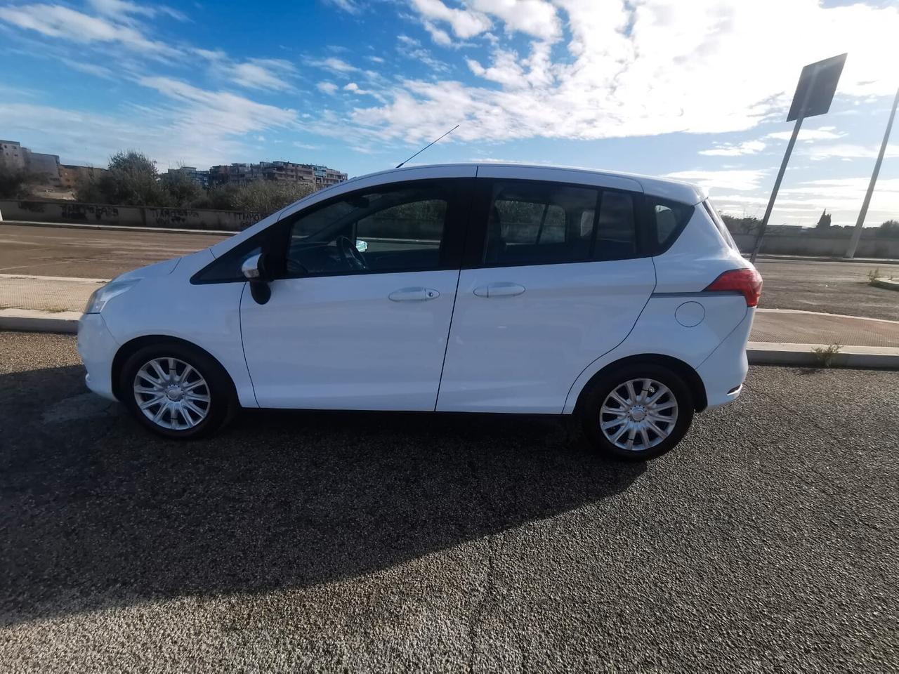 Ford B-Max 1.5 TDCi 75 CV Tit. NEOPATENTATI