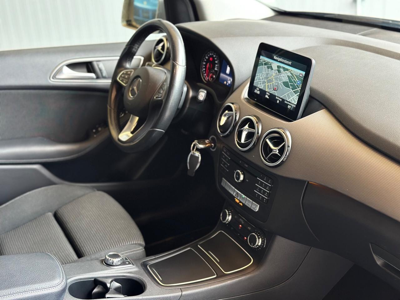 Mercedes-benz B 180 Sport/Automatic