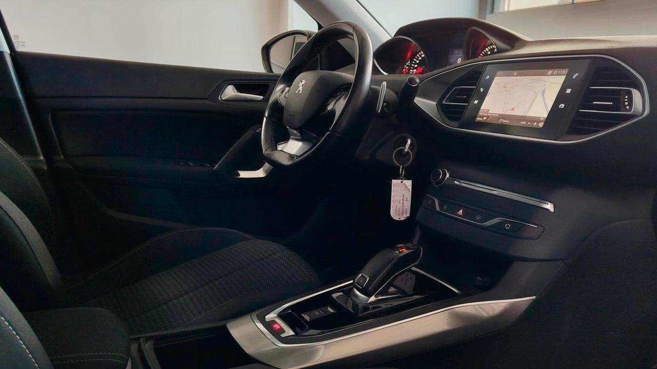 PEUGEOT 308 1.5 BLUEHDI ALLURE PACK 130CV - CAR PLAY, NEOPATENTATI