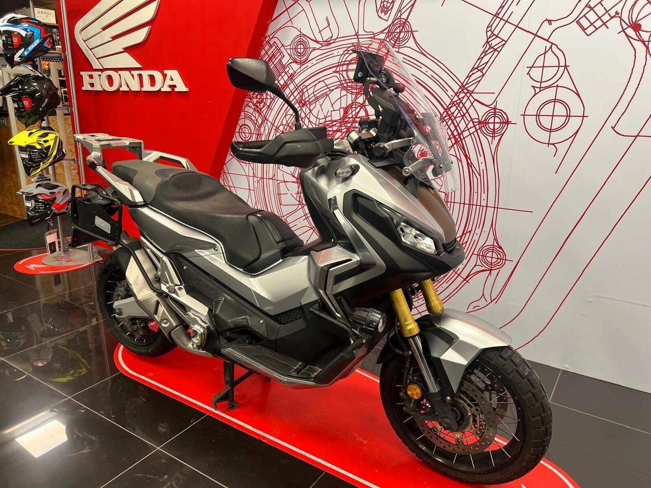 Honda X-ADV 750 - 2017 - Super accessoriato