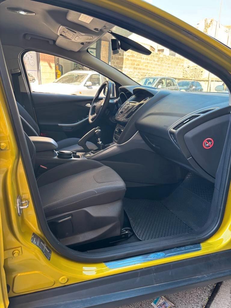 Ford Focus 1.6 TDCi 115 CV