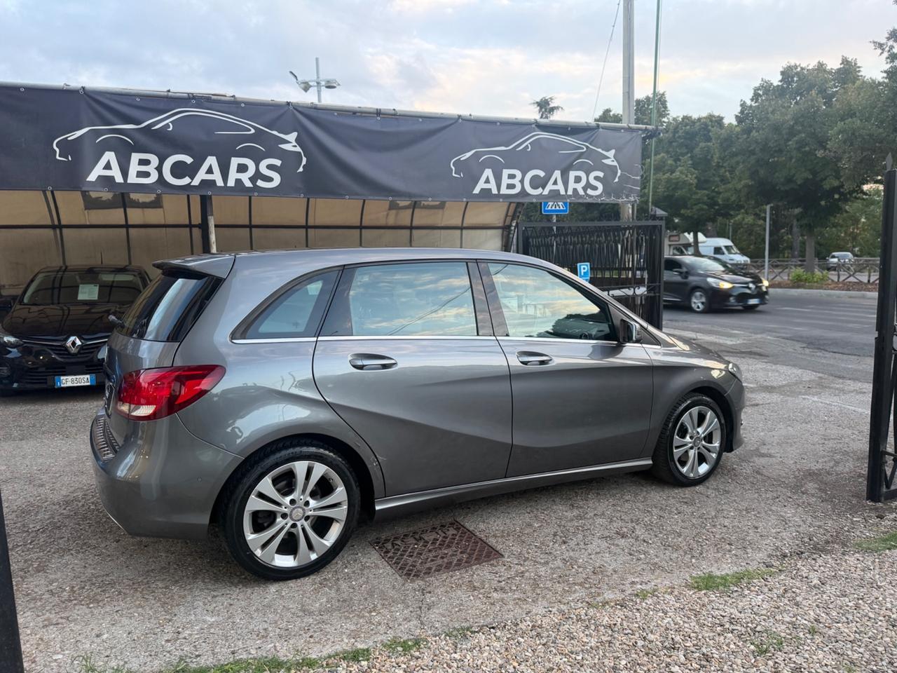 Mercedes-benz B 200 d Automatic 4Matic Sport