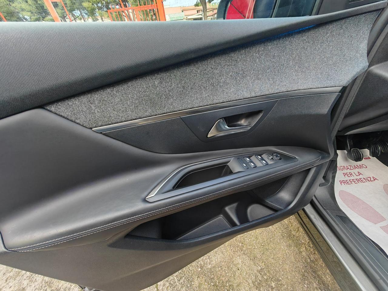 Peugeot 3008 diesel 06/2018 cv131