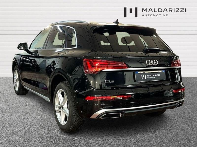 Audi Q5 II 2020 40 2.0 tdi mhev 12V S line quattro s-tronic