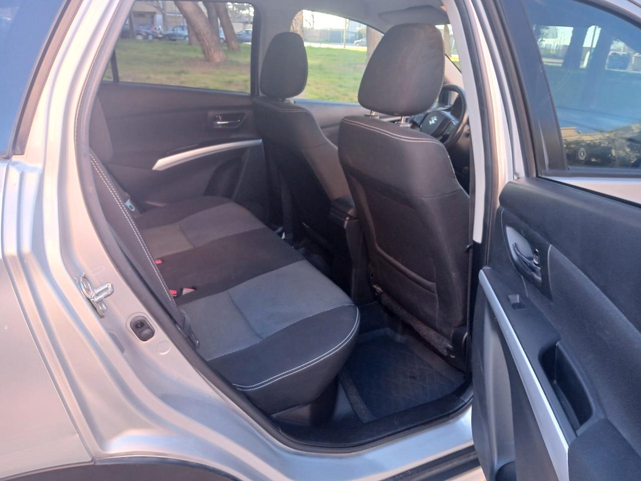 Suzuki S-Cross 1.6 DDiS 4WD All Grip Top