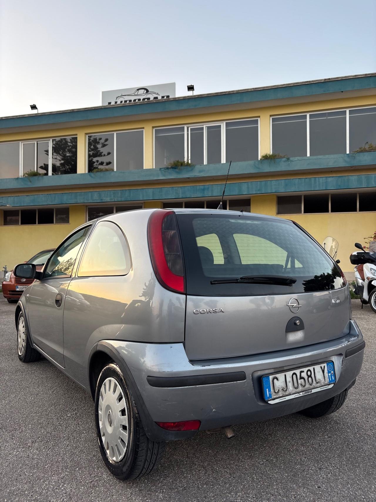 Opel Corsa 1.0i 12V cat 3 porte Club