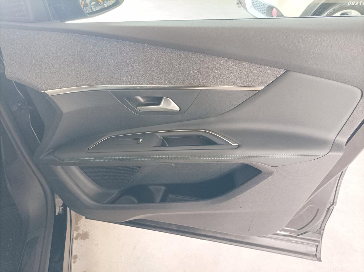 Peugeot 3008 BlueHDi 130 S&S Allure Pack 03/2021