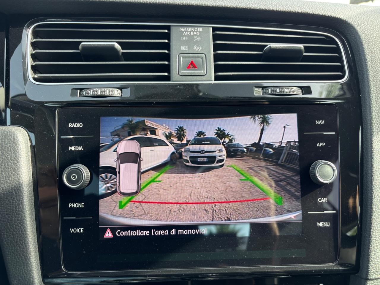 VW GOLF 1.6TDI 116CV DSG EXECUTIVE RETROCAMERA FULL
