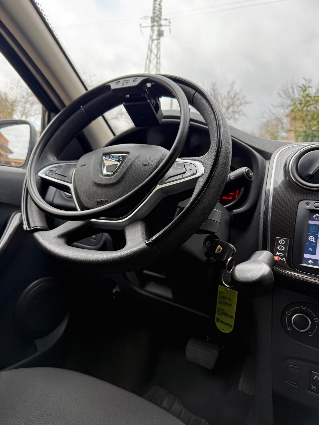 Dacia Logan comandi per disabili.MCV 1.5dCi8 V 90CV