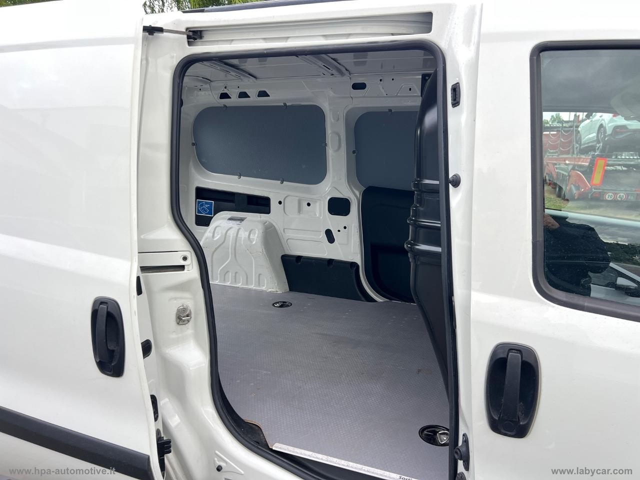 Doblò 1.6 MJT 120CV MAXI 3 POSTI