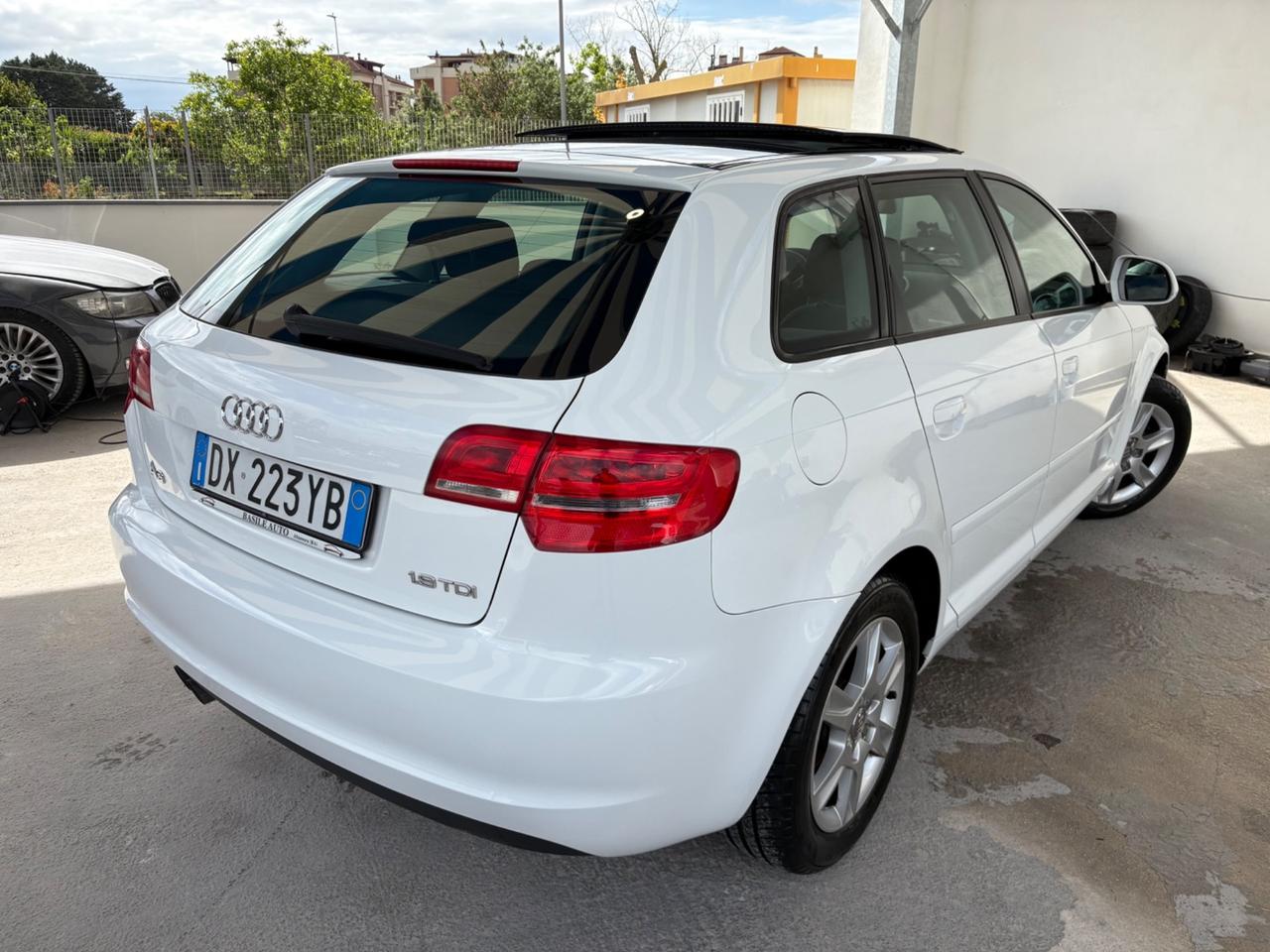 Audi A3 1.9 TDI F.AP. Attraction TETTO APRILE
